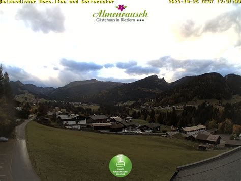 webcam kleinwalsertal|Webcam in Riezlern